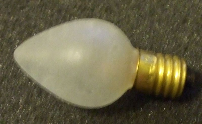 1442 F 18/v White Frost Street Light Lamp Post #58 Lionel Bulb NOS 