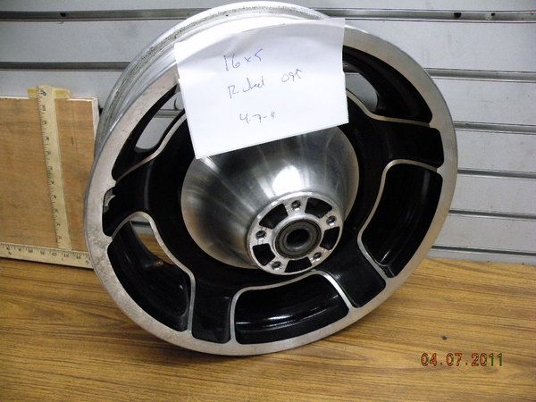 REAR MAG WHEEL BLACK HARLEY STREET GLIDE TOURING 16X5  