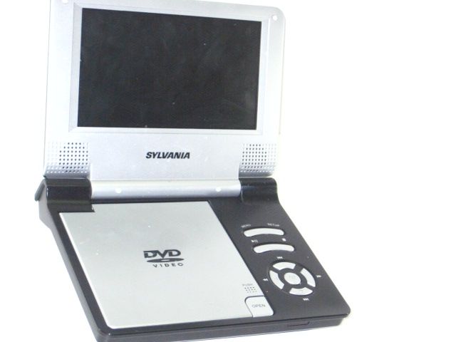 AS IS SYLVANIA SDVD7015 7 LCD PORTABLE DVD PLAYER 058465765002  