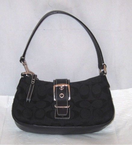 COACH~Black Signature~Shoulder Bag~Purse~Zip Top~EUC~  