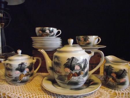 ANTIQUE LITHOPANE TEAPOT SET JAPANESE GEISHA GIRL VGC  