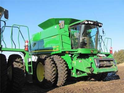 2011 John Deere 9770 STS Combine  