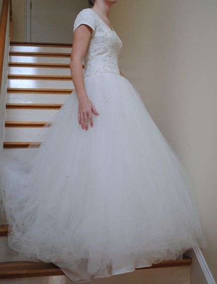 STUNNING $2650 Lazaro Wedding Dress Floor Model Sz 10  