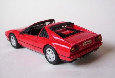 Collection of 5 Classic Ferrari 118 Scale Die Cast Models  