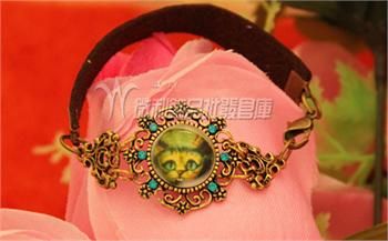 Alice in Wonderland DISAPPEARING Cat CHESHIRE Bracelet k45 great gift 