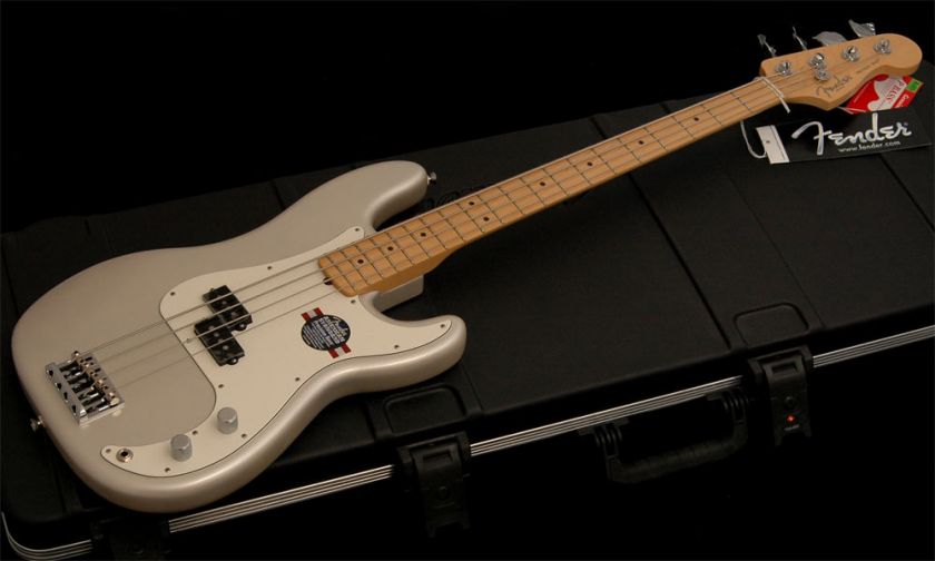 New Fender ® American Standard P Bass Blizzard Pearl  