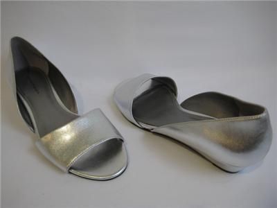 MARC FISHER ROXY SILVER LEATHER SLIP ON WEDGE SIZE 6.5M  