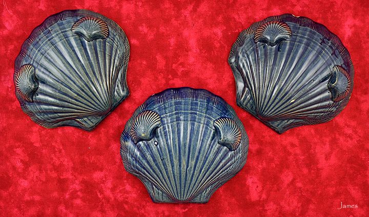 European Majolica Shell Shaped Dishes/Ashtray Antique  