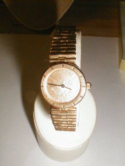 18K SOLID GOLD LADIES CORUM WATCH 2 1/2D GOLD PIECE  