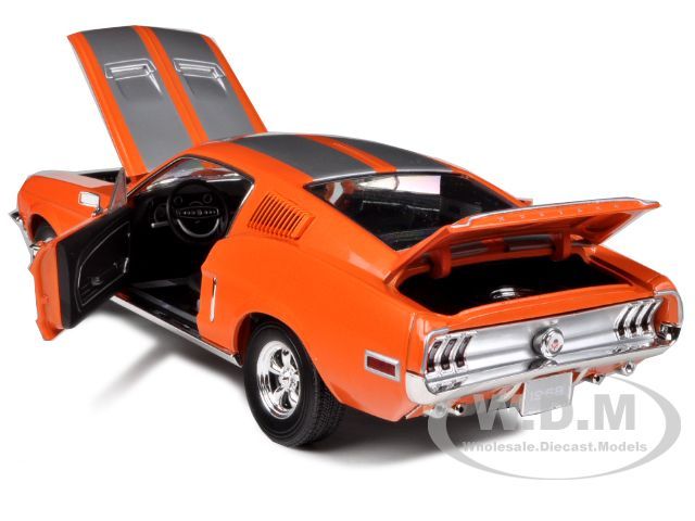 1968 FORD MUSTANG GT FASTBACK ORANGE W/SILVER 10F999 1/18 GREENLIGHT 