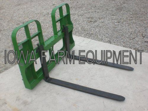 John Deere 300,400 500 Loaders 48, 3700lb PALLET FORKS w/Walk Thru 