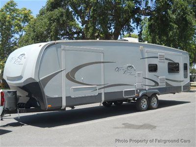 2010 Open Range Journeyer 36` Luxury Travel Trailer LIKE NEW 2010 