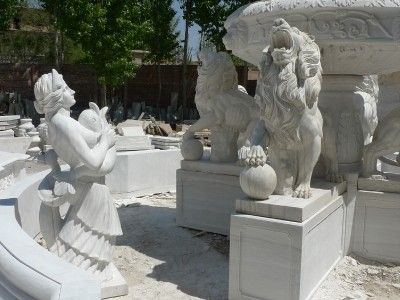 HAND CARVED MARBLE MONUMENTAL LION FOUNTAIN FNT58  