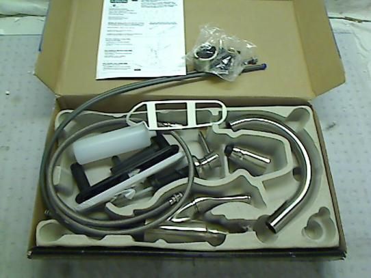 Delta 16971 SSSD DST Velino Pull Down Kitchen Faucet w Soap Dispenser 