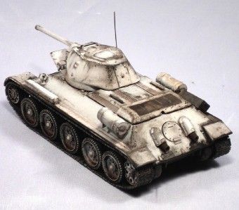 Built 1/48 Russian Winter T34 76 Soviet Tank  