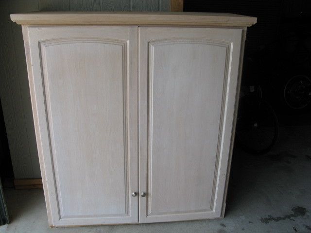 OAK ARMOIRE HIDDEN COMPUTER DESK / CABINET  