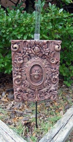 New Lawn Yard Patio Garden Bee Plaque Rain Gauge Brick  