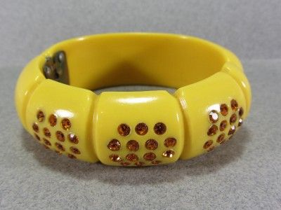 VINTAGE BAKELITE YELLOW HINGED CUFF BRACELET W/ RHINESTONES SUPER 