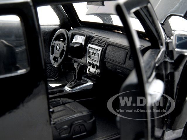   scale diecast model of 2009 Hummer H3T die cast model car by Maisto