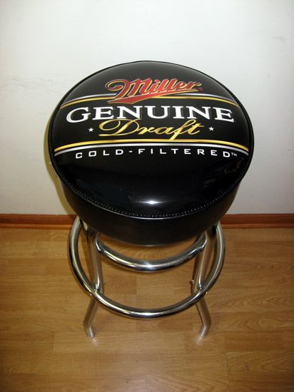 MGD Miller Genuine Draft Sgn Bar Stools & Pub Table  