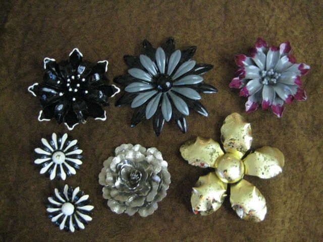 Vintage Jewelry Lot Bakelite, Juliana, Florenza, Weiss 360+ pcs  